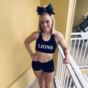 Meet your Posher, Olivia